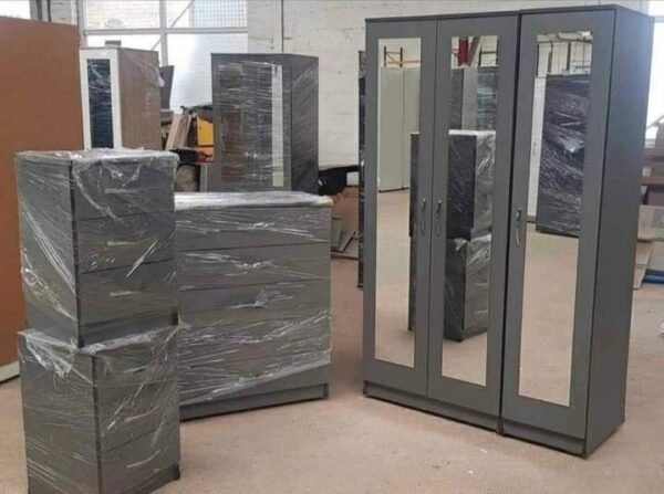 Grey 3 Door Wardrobe Set 184×114×50 cm | WardrobeFRUK