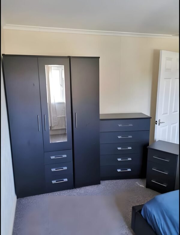 Black 3 Door Wardrobe Set 184×114×50 cm | WardrobeFRUK