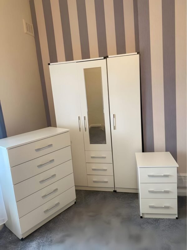 White 3 Door Wardrobe Set 184×114×50 cm | WardrobeFRUK