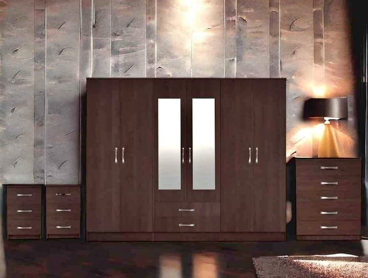 wardrobe with sliding doors